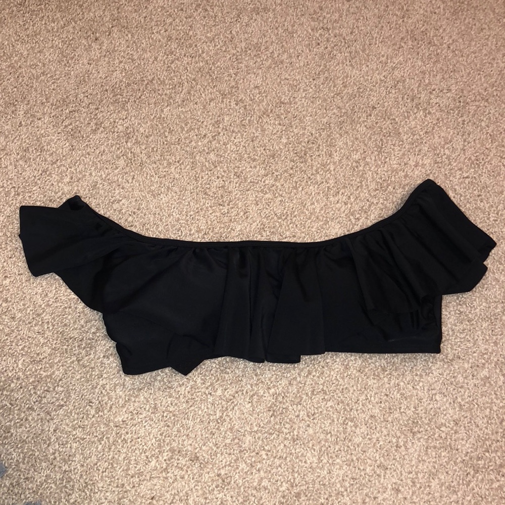 Rue 21 black off shoulder bikini top